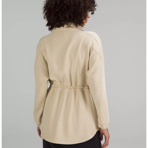 NWT Lululemon Women’s Softstreme Cinch-Waist Jacket - Picture 4 of 9